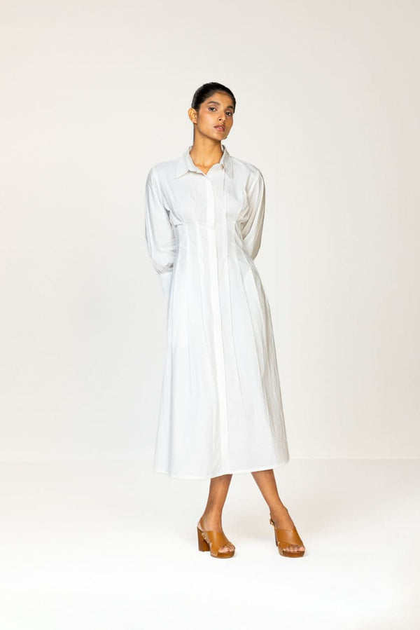 WHITE PLEATED SHIRT DRESS