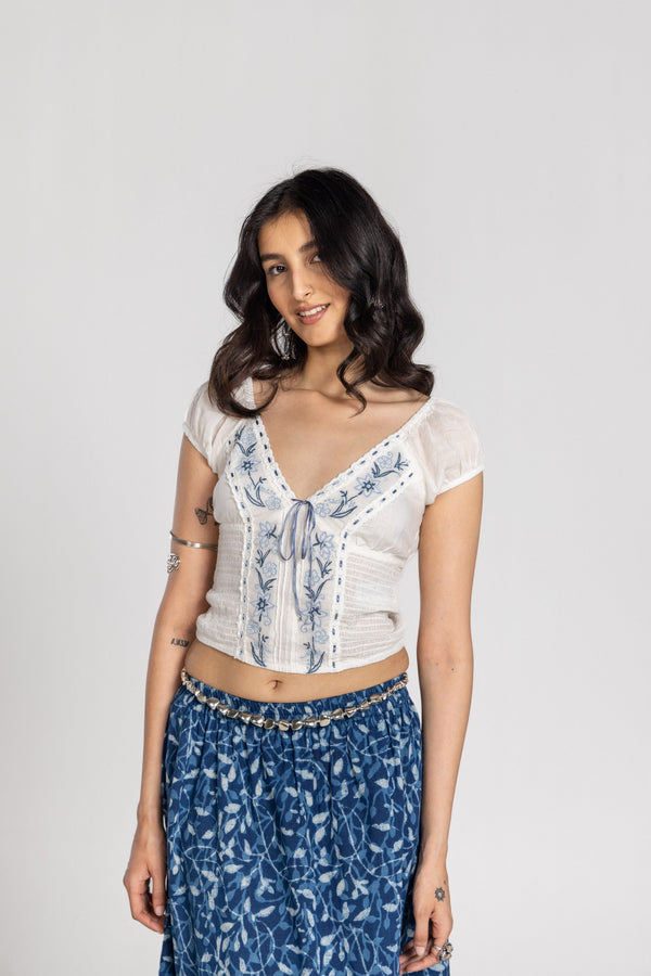 FLORAL EMBROIDERY TOP